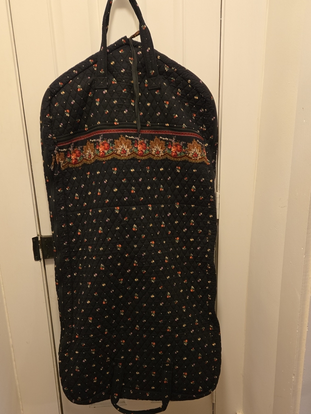 Retired Vera Bradley Vtg Hanging Garment Bag Black Floral Pattern EUC Cotton